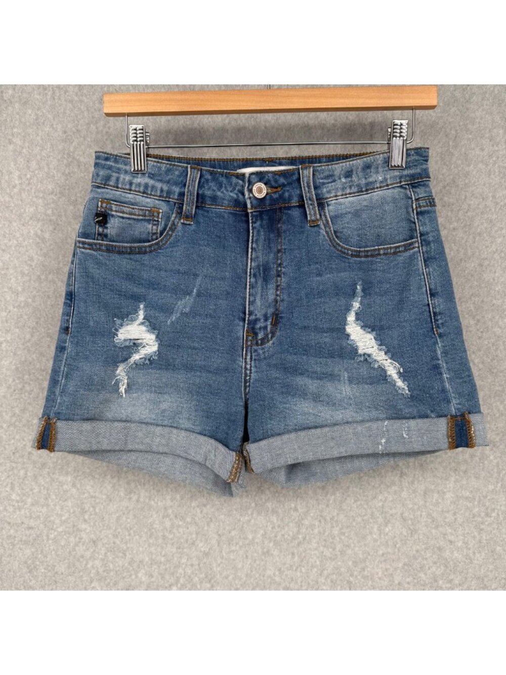 Kancan Womens Cuffed Denim Shorts Size 28/9 Distressed Stretch Casual KC6036M